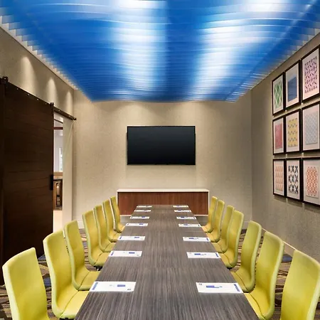 Holiday Inn Express & Suites - Bullhead City By Ihg